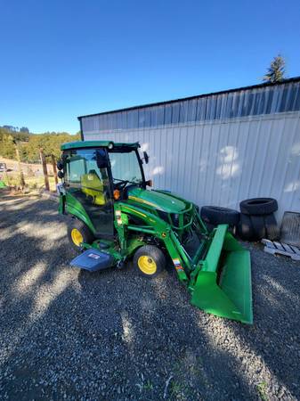 John Deere tractor 1