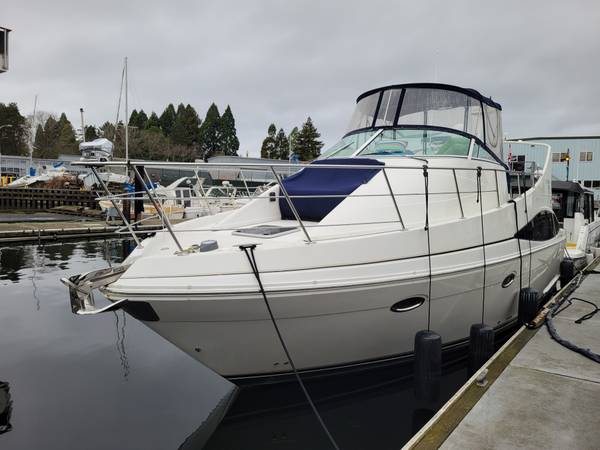 2006 Carver 36 Mariner 1