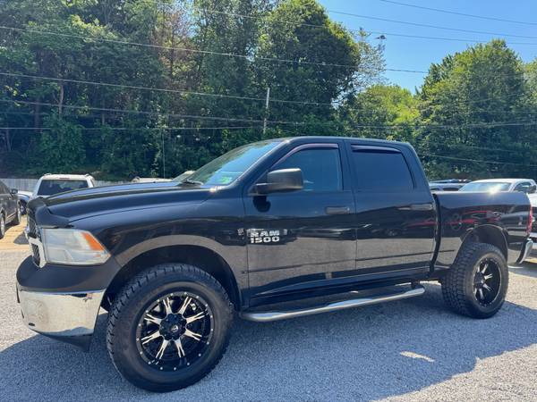 2015 Ram 1500 Crew - 3.0 Turbo Diésel - 4x4 - ¡Único dueño! - $12,99563436045327105121