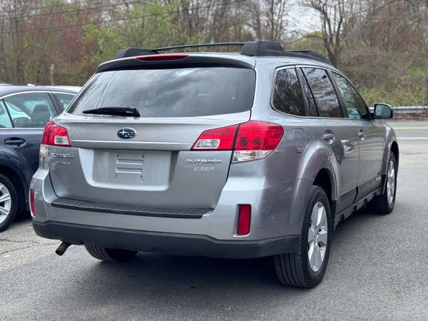 2011 Subaru Outback 2.5i Limited Wagon - $4,995 (B&G AUTO SALES, CHELMSFORD 978-855-8338)63615272807809123