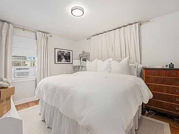 $925 / 2br - Welcome to this beautifully renovated 2 bed 1 bath home (Denver, CO)63679423320449122