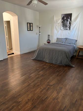 $1,145 / 1br - 2523ft2 - Habitación principal privada y hermosa grande en alquiler. W summerlin (Las Vegas)63859612732931120