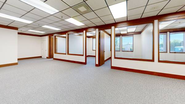 $375 / 100ft2 - Private Office Spaces Available - Shiloh Industrial Park - (healdsburg / windsor)63668111495939123