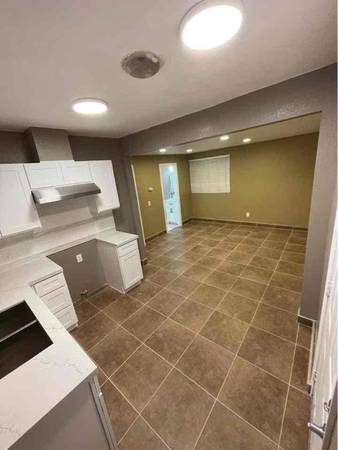 $2000.00 / 1br - 1 dormitorio 1 baño ADU con entrada privada.63663921938945122