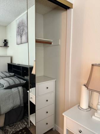 $600 / 1br - $600/semana (Oceanside)63663736747137122