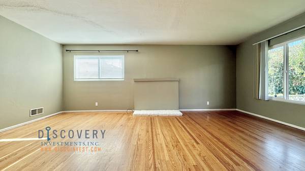 $3,600 / 3br - 1307ft2 - El Cerrito Contemporary Mid-Century 3 Bedroom Now Available! (albany / el cerrito)63851970319361124