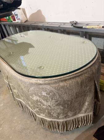 Table with Thick glass on top 1