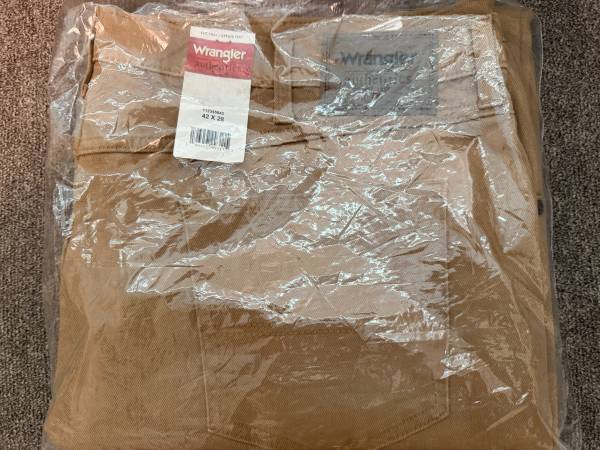 Wrangler Authentics in Size 42 x 28. Harvest Tan 1