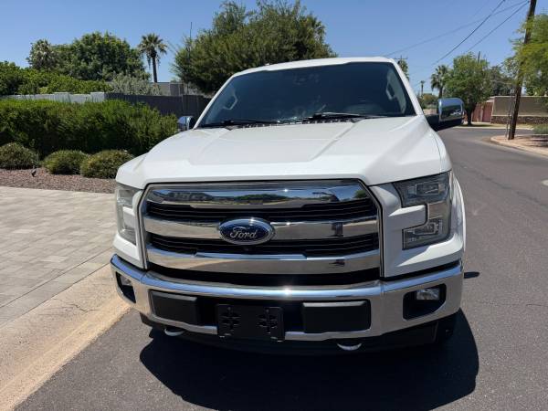 2017 Ford F150 Lariat 4WD - Photo 5
