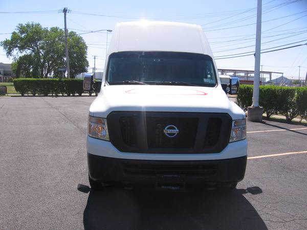 2018 NISSAN NV3500 - $12,000 (TONAWANDA)63483403864705121