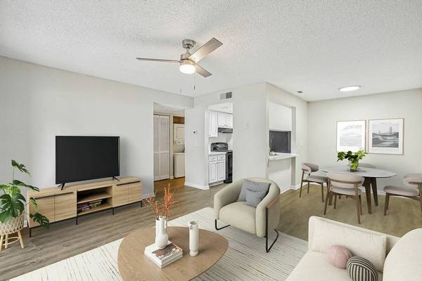 $1,760 / 2br - 950ft2 - 2B/2B, Piscina Comunitaria, Lutz FL (26675 Players Cir, Lutz, FL)63991229350019120