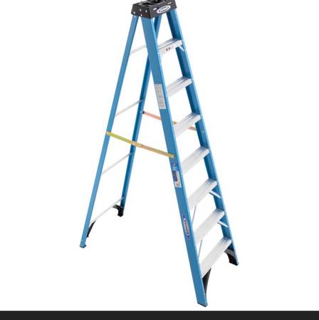 8’ step ladder 1