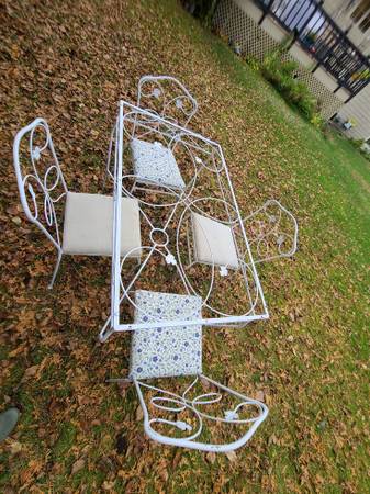 Vintage White Wrought Iron 5 piece Garden Dining Set 1