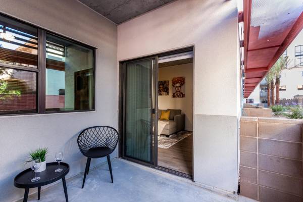 $1,799 / 2br - ¡OFICIAL MILITAR Y POLICIAL! ¡1 MES DE ALQUILER GRATIS! ¡VIDA EN APARTAMENTO DE LUJO! (TUCSON)63675031934337123