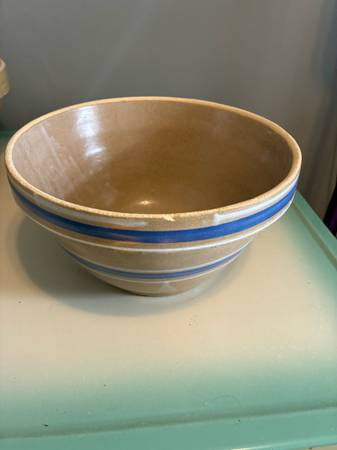 Old Yellow ware Bowl blue stripes 1