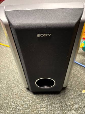 Sony  subwoofer 1