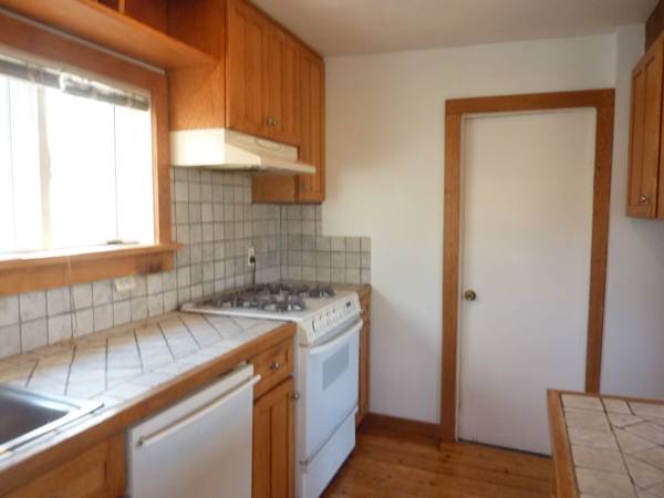 $2,100 / 2br - 1008ft2 - 2/1 cottage in New Preston / Washington (New Preston  CT)64020519068674124