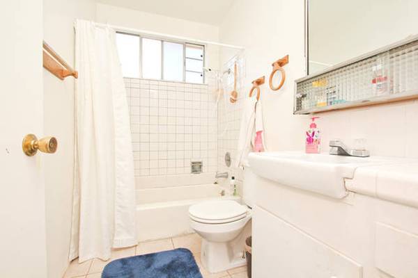 $1,495 / 3br - 400ft2 - HUGE ROOM PRIVATE BATHROOM near OCEAN. WIFI, UTILITIES, AND LAUNDRY AL (long beach/downtown long beach/ Alamitos beach)63413408299777123
