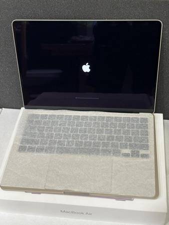 sigumaking様用返品可 美品S 2025 03018 MacBook Sleek Design & Fast Performance MacBook Air 2025 (M4) - 13