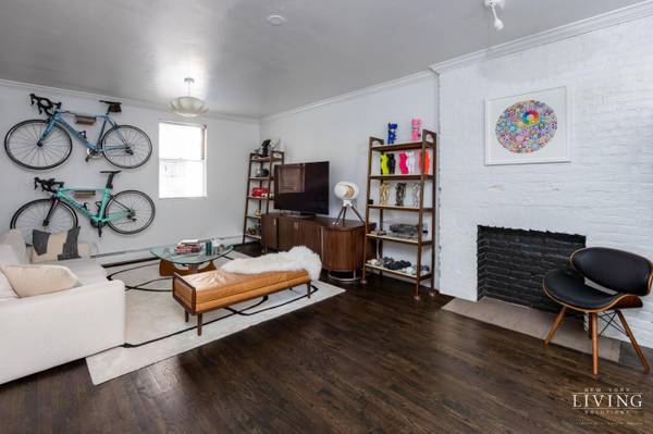 $3,200,000 / 2br - 2421ft2 - Oasis In Chelsea: Mix-Use duplex with Private Roof Deck Plus Air Right (Chelsea)64033458137857123