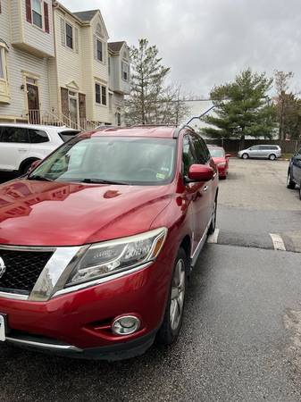 2014 Nissan Pathfinder Platinum VM SUV $3,500 -VENDIDO! - $3,500 (Alexandria)63616621645441120