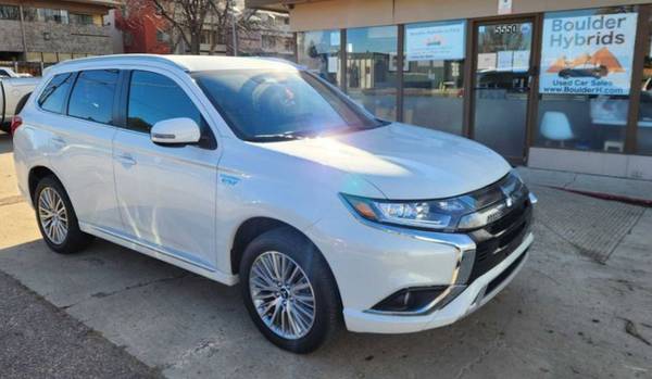 2020 Mitsubishi Outlander PHEV SEL Plug in Electric  - Eligible for CO EV quotcl - $19,988 (Boulder Hybrids)63612190250625120