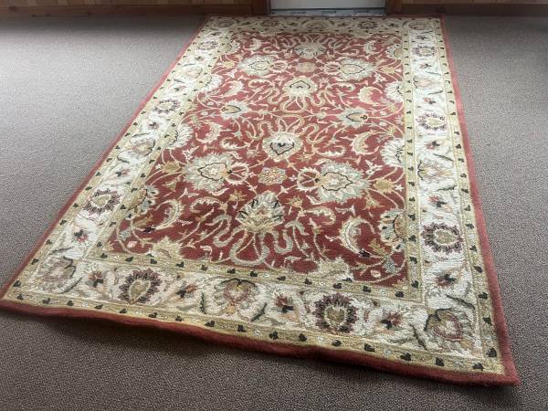 100% Wool Area Rug 1