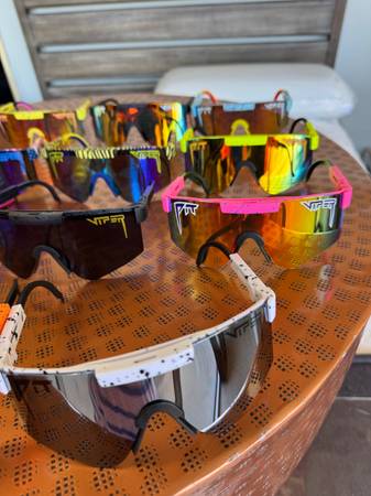 Nuevo surtido de gafas Pit Viper, 22 estilos ¡NUEVOS A ESTRENAR! - $15 (Lubbock)63435208438531123