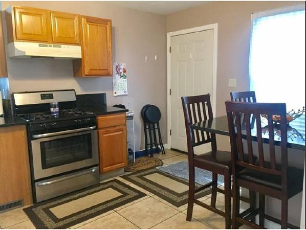 $2,400 / 3hab - 1107ft2 - $2,400 / 3hab - 1107ft - Apartamento en alquiler (planta baja) (Lowell) (Lowell MA)63856446811777121