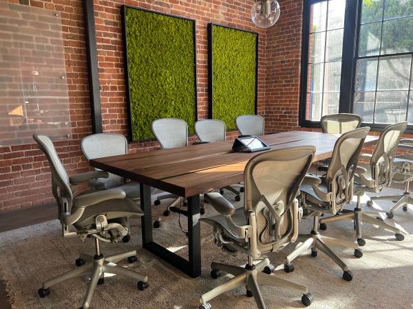 Walnut dining table 1