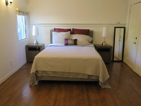 $6,175 / 4br - 1850ft2 - Charming 4 bed + 2 bath Unit in SANTA MONICA! (SANTA MONICA)63840115096195123