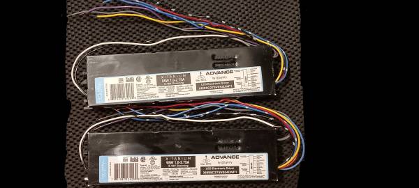 2 New Xitanium 95w 1.0 - 2.7A Dimmable LED Electronic Drivers 1