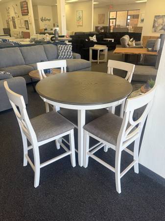 Dining table set with 4 stools 1