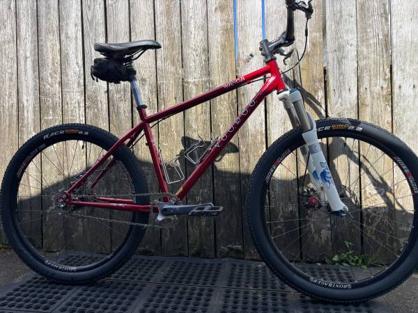 ビンテージ希少品VooDoo WANGA MTBバイク アメリカ製スチール Voodoo Wanga Hardtail Mountain Bike - USA Steel - Rebuilt