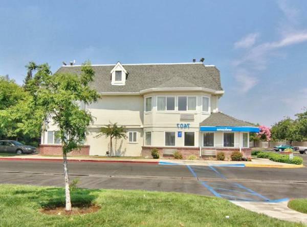 $450 / 1br - TARIFA SEMANAL TODO INCLUIDO. Sin depósito, niños se alojan GRATIS: TV, WD, WIFI (Sacramento Sur y Elk Grove)64043493280643121