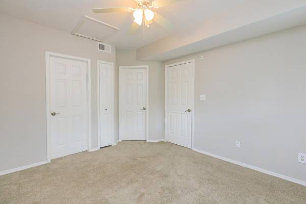 $2,005 / 1br - 788ft2 - Mini Blinds, Picnic Area, All-electric Kitchen (4201 Jefferson Oaks Cir, Fairfax, VA)63896507742467122