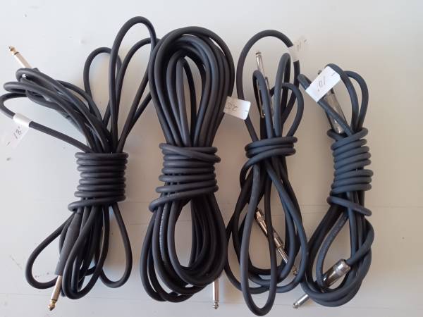 Guitar Cables 1