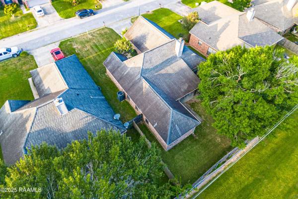 $215,000 / 3hab - 1444ft2 - Encantadora casa en impecable estado, ¡llena de actualizaciones! (Youngsville)63857516907009124