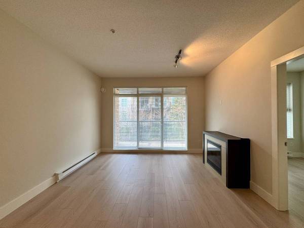 2BD+2BTH+NOOK+PARKING+LOCKER 3