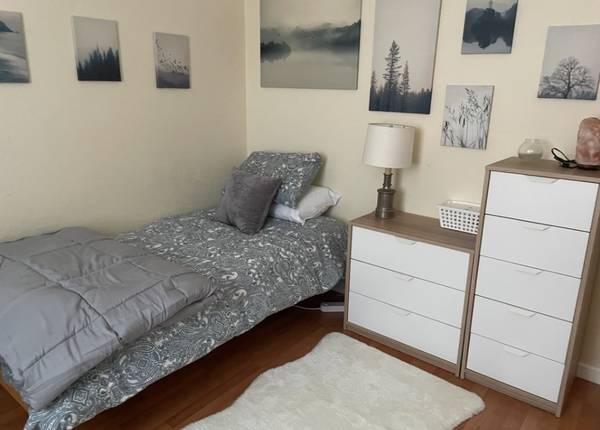 $1,500 Sunny private berkeley bedroom (emeryville)63667995185155120