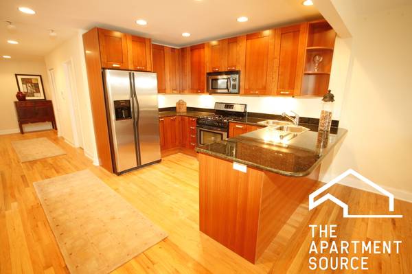 $1,700 / 1br - 🏙️ Fully Loaded, Modern 1 Bed + 1.5 Bath — W/D in-Unit (Rogers Park)63960149164162122