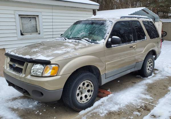 2001 Ford Explorer Sport 1