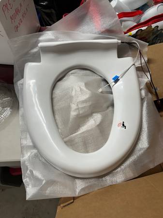 Bio Bidet UB-6800US Smart Toilet Seat 1