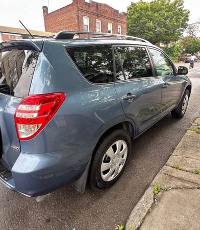 Toyota Rav 4 2011 AWD - $8,333 (Jamaica)63654719923073124