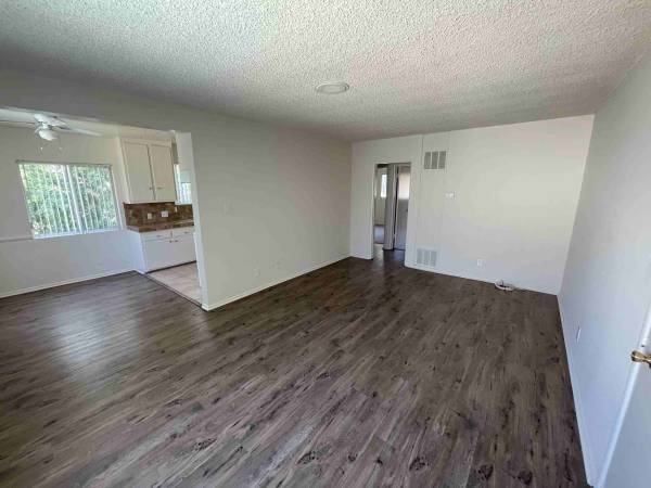 $1,995 / 2br - 875ft2 - UPDATED APARTMENT IN CONVENIENT AREA! (Northridge)63662653931011121
