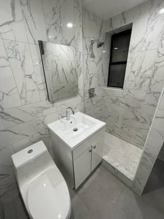 $2,850 / 2br - GORGEOUS 2 BR APT, LAUNDRY ON SITE/ CLOSE TO TRANSPORTATI, (REGO PARK, KEW GARDEN HILLS)63912047577218123