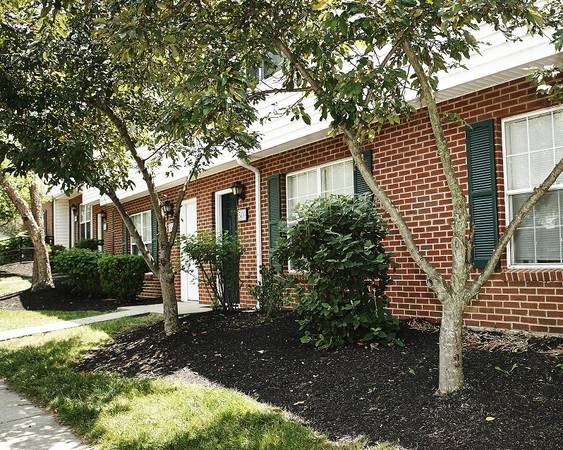 $1,494 / 3br - 1250ft2 - 3br Townhomes Available Now! No App Fee & Move-In Special! (Milford)63974610496258121