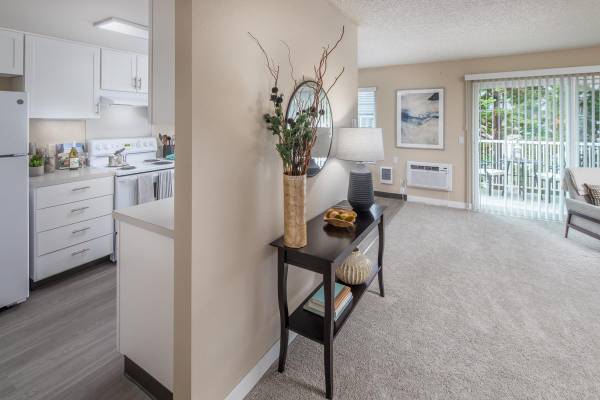 $2,006 / 2br - 1050ft2 - Golf course, Fitness studio, Library, Additional storage available (Summerfield)63831536845057124