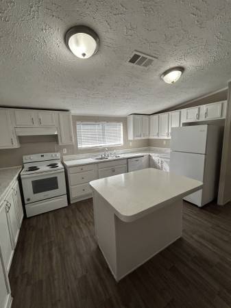 $81,999 / 3br - 1792ft2 - Spacious Doublewide FOR SALE!!! (Chaffee Pines)64149620475266122