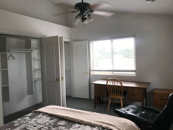 $800 / 1br - 7000ft2 - Convienient value bedroom in our shared home w/ private pool near IHC hospitol, (murray , easy  communte I-15,  bus route to schools and trax)63671058192641120